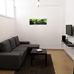 Cheerful In Apartamento *