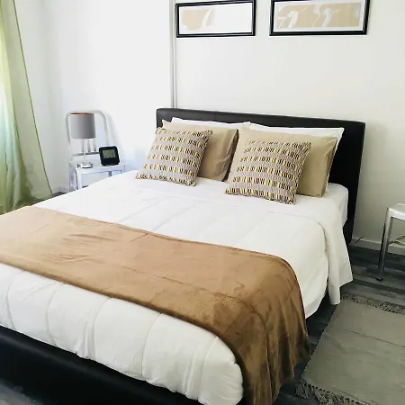 Cheerful In Λευκωσία